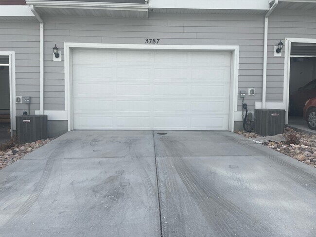 Building Photo - 3787 Soft Whisper Wy