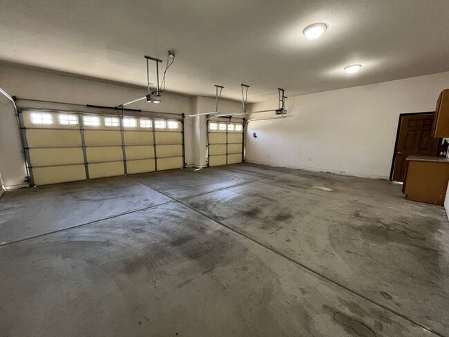 Building Photo - 206 S Argyle Pl