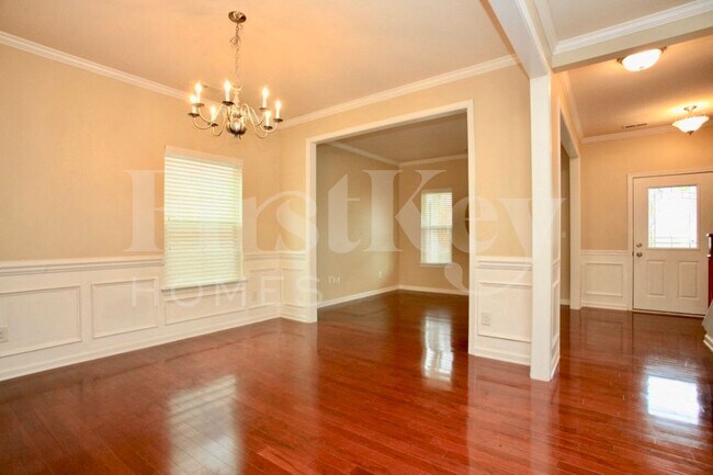 Building Photo - 3009 Fallondale Rd