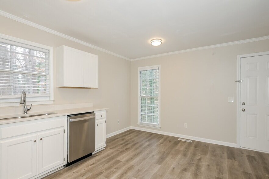 Building Photo - 488 Stonebridge Ct