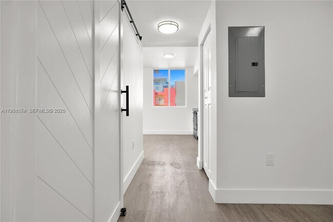 Building Photo - 1620 NW 18th St