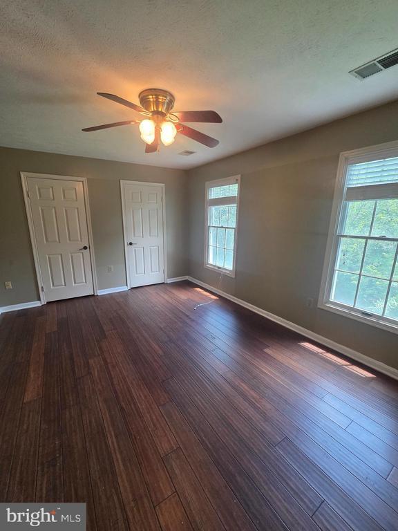 Building Photo - 3059 Southampton Dr