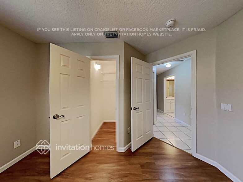 Building Photo - 649 Blueberry Dr