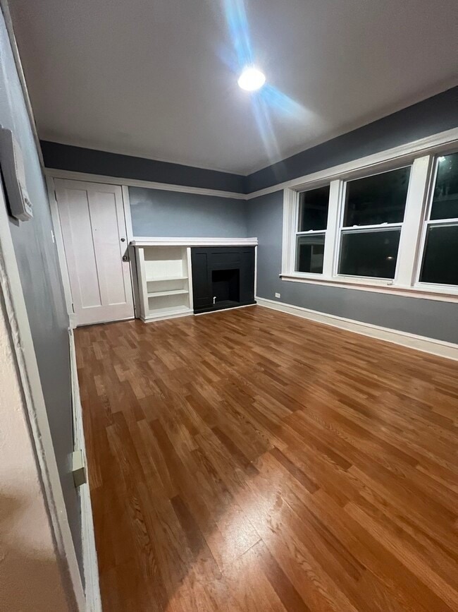 Building Photo - 7800 S Burnham Ave