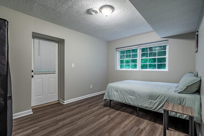 Building Photo - THE CORVAIR l Gorgeous Atlanta House, Close to Parks & Amenities