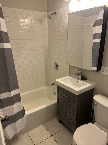 Bathroom - 112 Chicago Ave