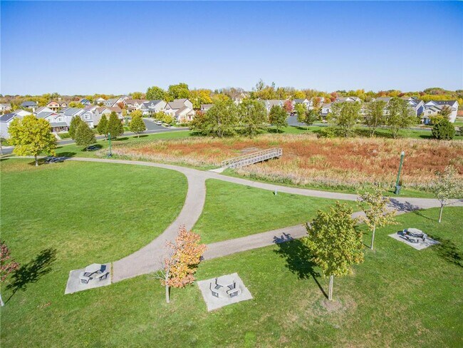 Building Photo - 2980 Clover Ridge Dr