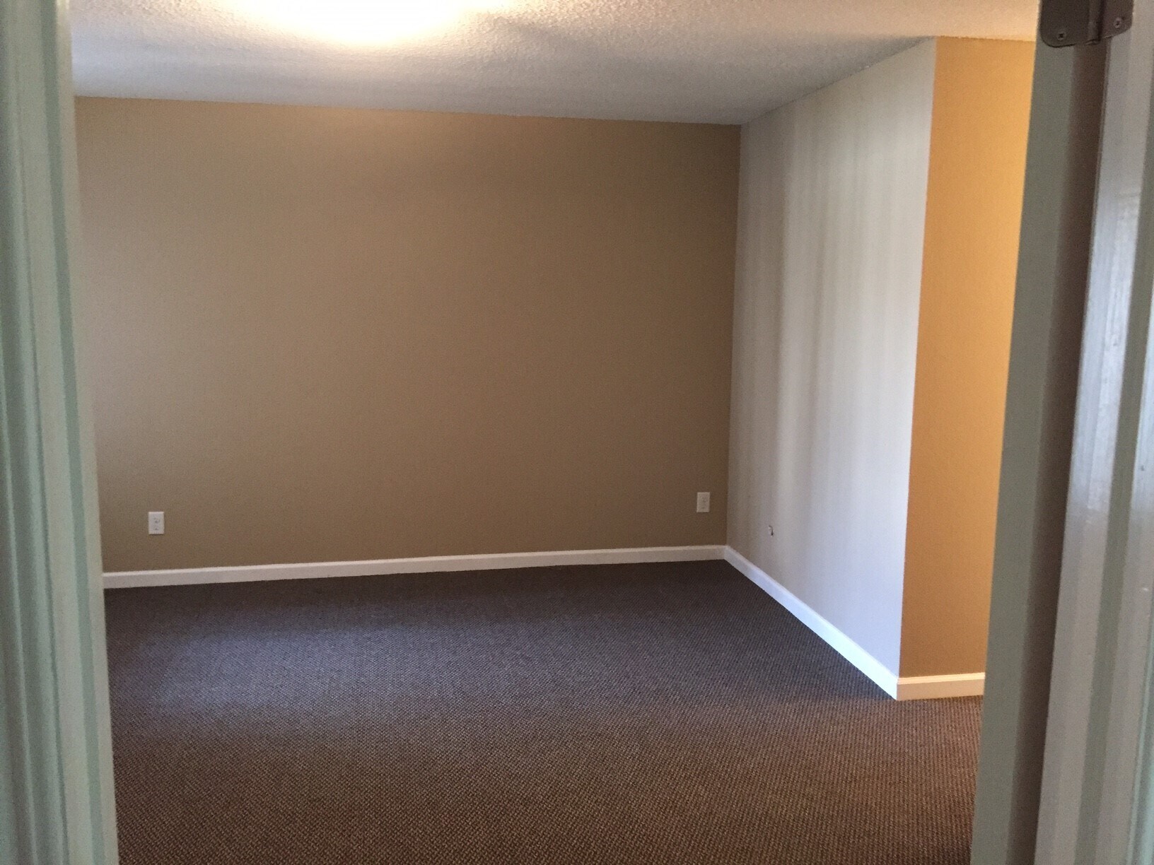 Master Bedroom - 1068 Pierce Dr