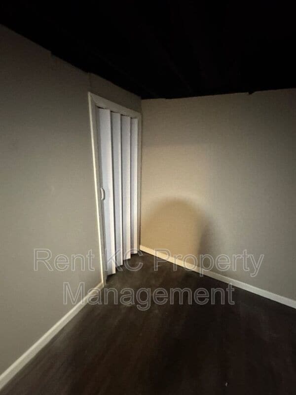 Building Photo - 218 SW 19th St