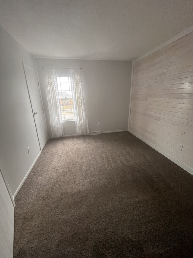 3rd bedroom - 1172 Worthington Woods Blvd