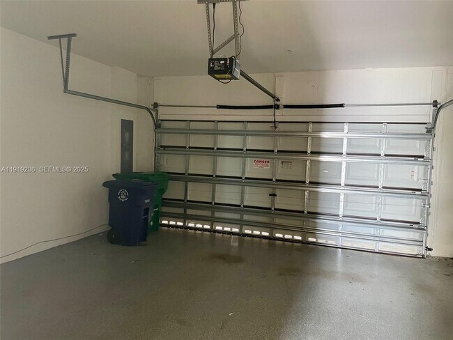 Building Photo - 2929 SW 119th Way