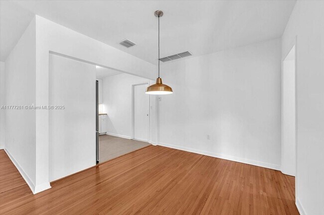 Building Photo - 7911 SW 55th Ave