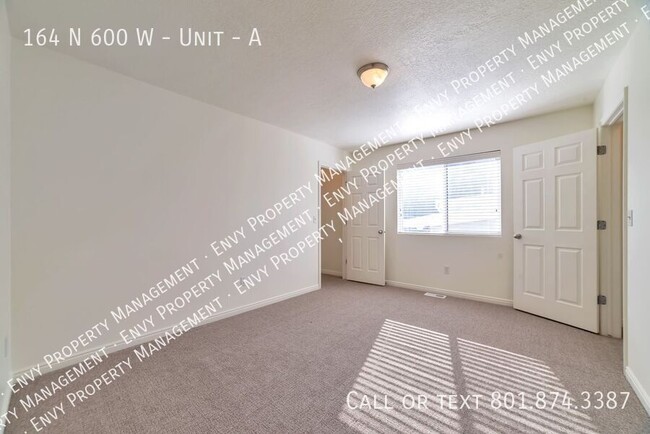 Building Photo - Beautiful Newly Renovated Pet Friendly 2 B...