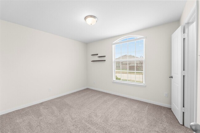 Building Photo - 1357 Rembrandt Dr