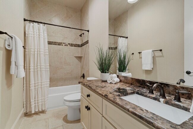 Building Photo - 622 Pink Azalea Trail