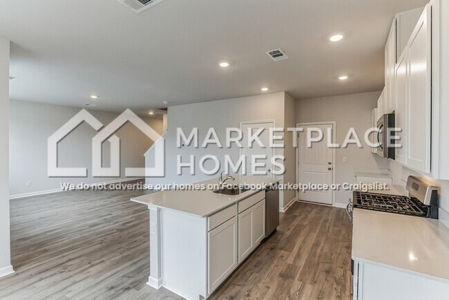 Building Photo - 7280 Scotlyn Wy