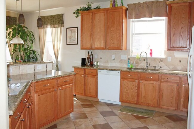 Building Photo - 217 Grooms Rd