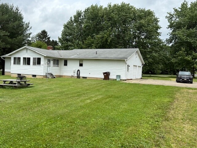 Building Photo - 4456 Seville Rd