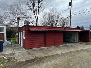 Building Photo - 2921 Lincoln St