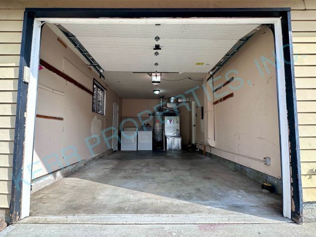 Building Photo - Charming 3-Bed Duplex in Gresham with Spacious 1100 Sq Ft Layout!
