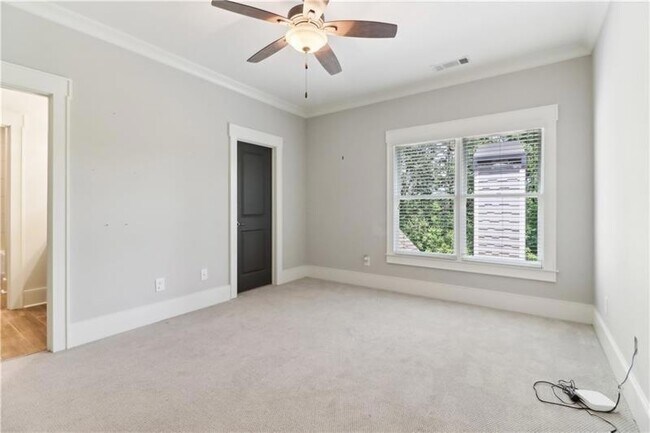 Building Photo - 211 Mount Vernon Hwy