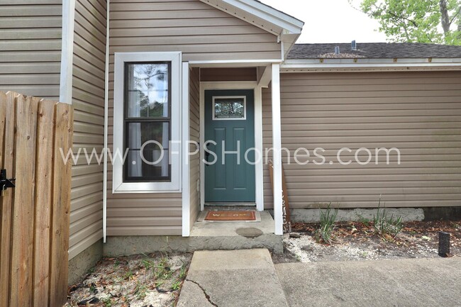 Building Photo - 25 Carie Way