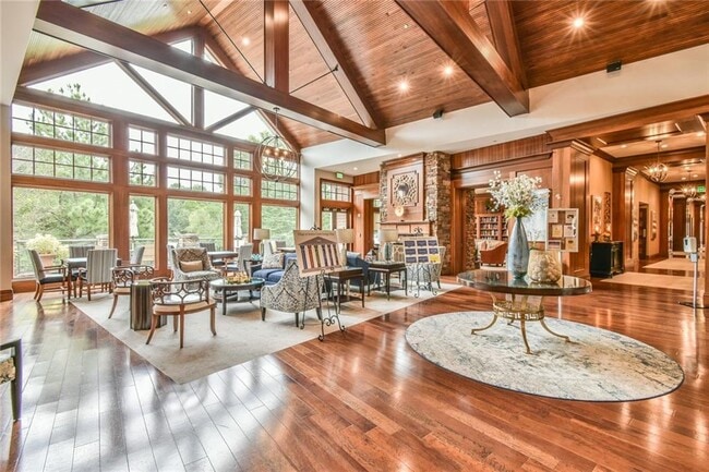 Building Photo - 6111 Longleaf Dr