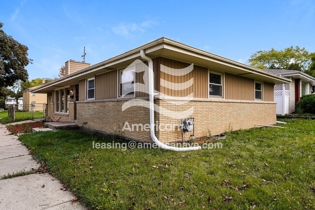 Building Photo - 7627 W Glendale Ave