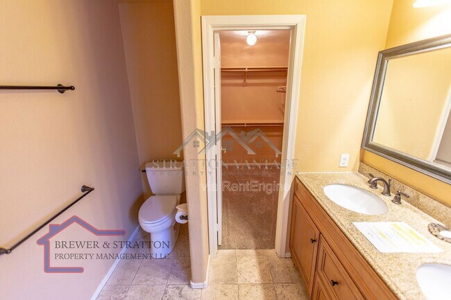 Building Photo - 1101 N Jackson St