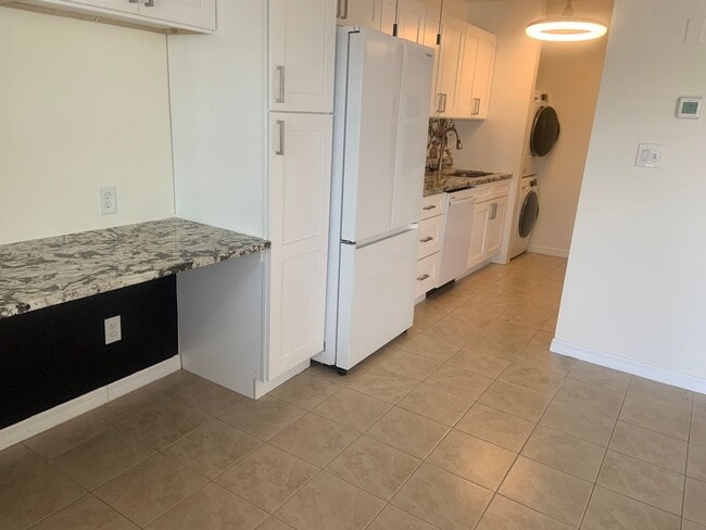 Building Photo - Coquina Key Condo