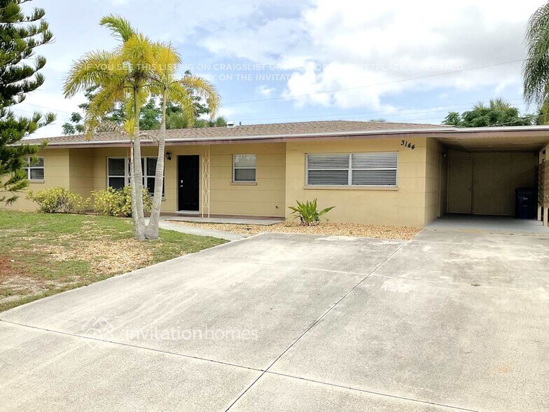 Primary Photo - 3144 Bougainvillea St