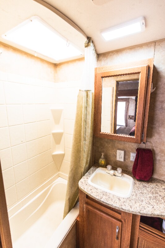 Building Photo - 8875 Calle De Brazito