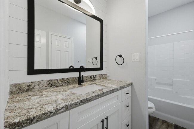Building Photo - Remodeled 3 Bed Townhome