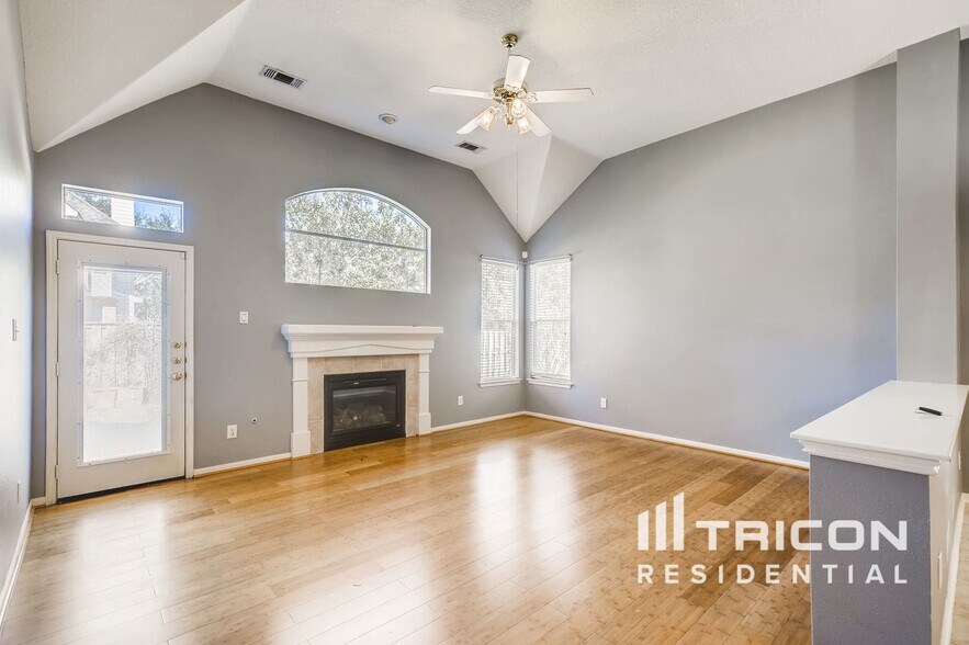 Building Photo - 3402 Marion Cir