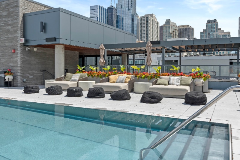 Building Photo - 203 W Huron St