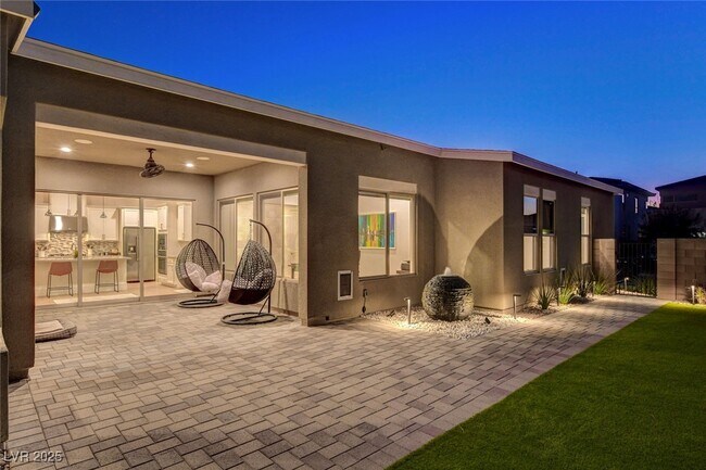 Building Photo - 2560 Bridle Oaks Ct