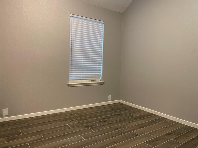 Building Photo - 20803 Lavenderwood Dr