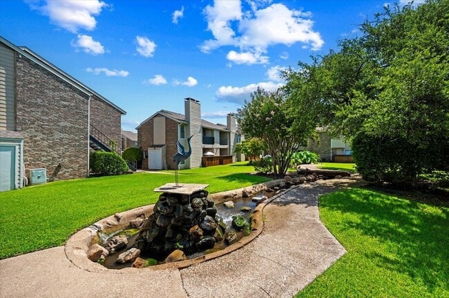 Building Photo - 4748 Old Bent Tree Ln