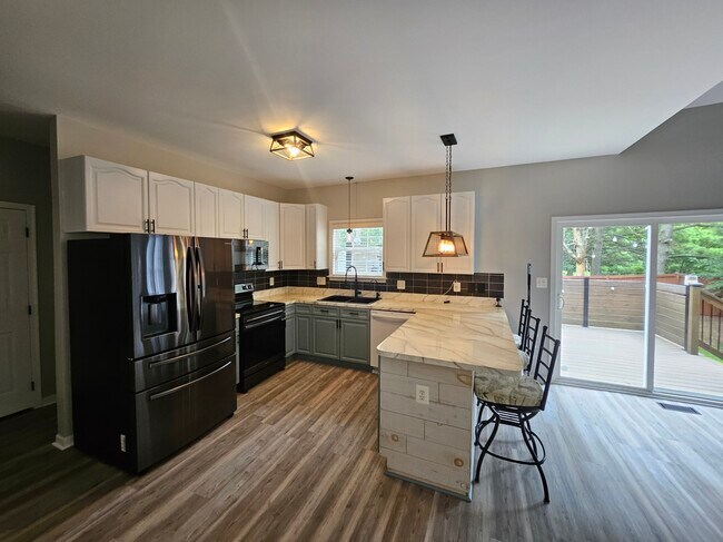 Building Photo - 14110 Shelby Cir