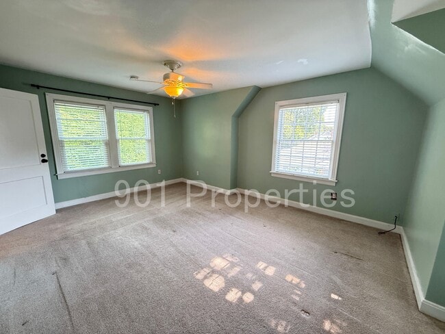 Building Photo - 59 N Ashlawn Rd