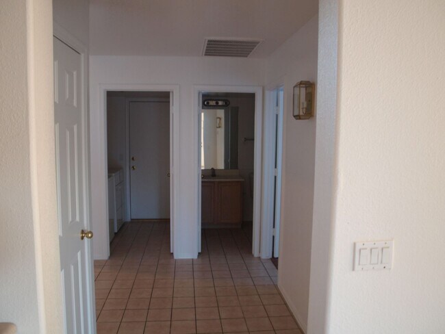 Building Photo - 15007 W Evening Star Trail