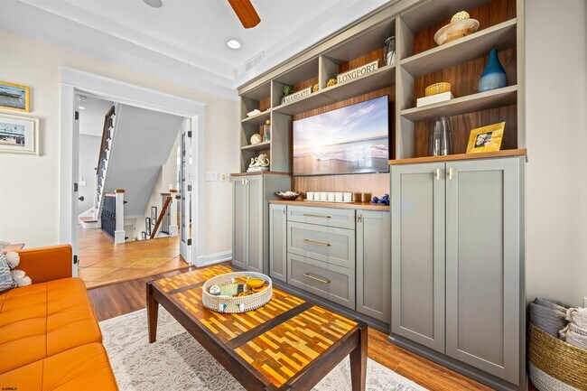 Building Photo - 28 N Colgate Ave