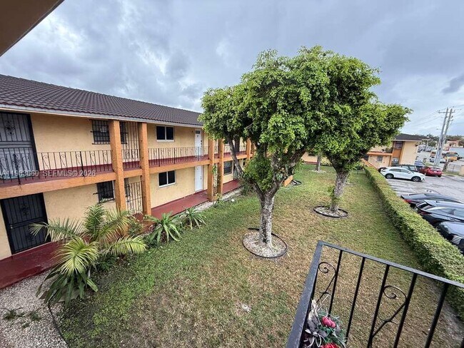 Building Photo - 4050 NW 135th St