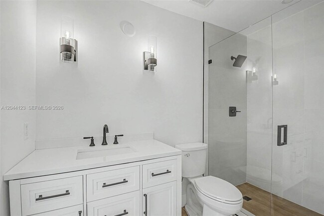 Building Photo - 17050 SW 83rd Ave
