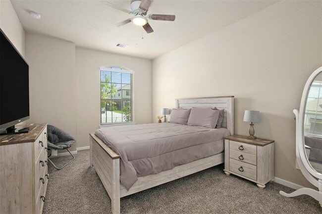 Building Photo - 13013 Deep Marine Dr