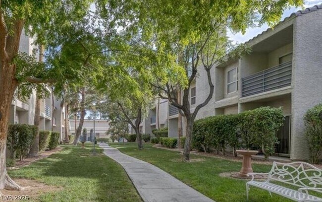 Building Photo - 6250 W Flamingo Rd