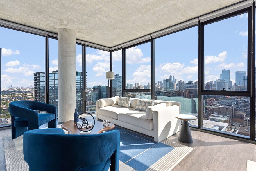 Building Photo - 168 N Elizabeth St