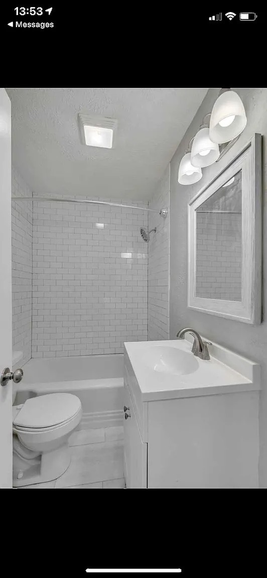 Building Photo - 2929 Teakwood Dr