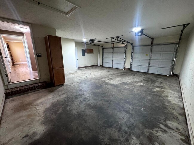 Building Photo - 109 Belle Boyd Dr