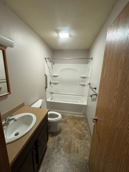 Bathroom - 1511 S Grand Plaza Dr